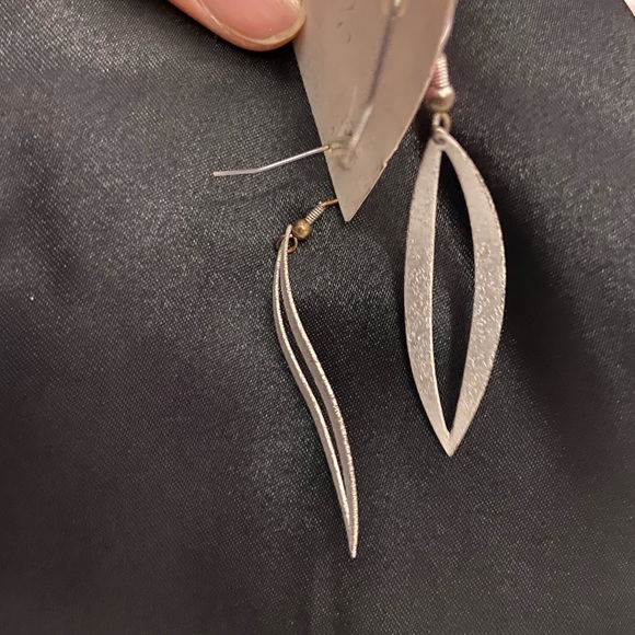 NWT Silver Glitter Drop Earrings - Picture 6 of 6